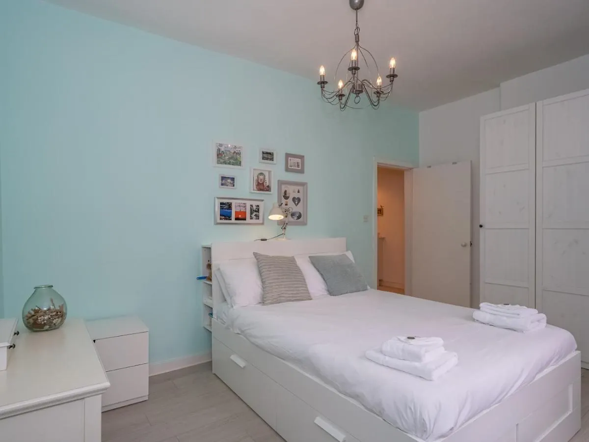 Pass The Keys Central Spacious Flat At Royal Mile Edinburgh United Kingdom